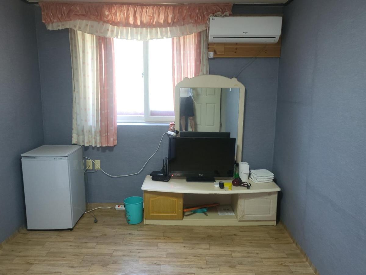 Songwol Park Motel Sokcho Exterior photo