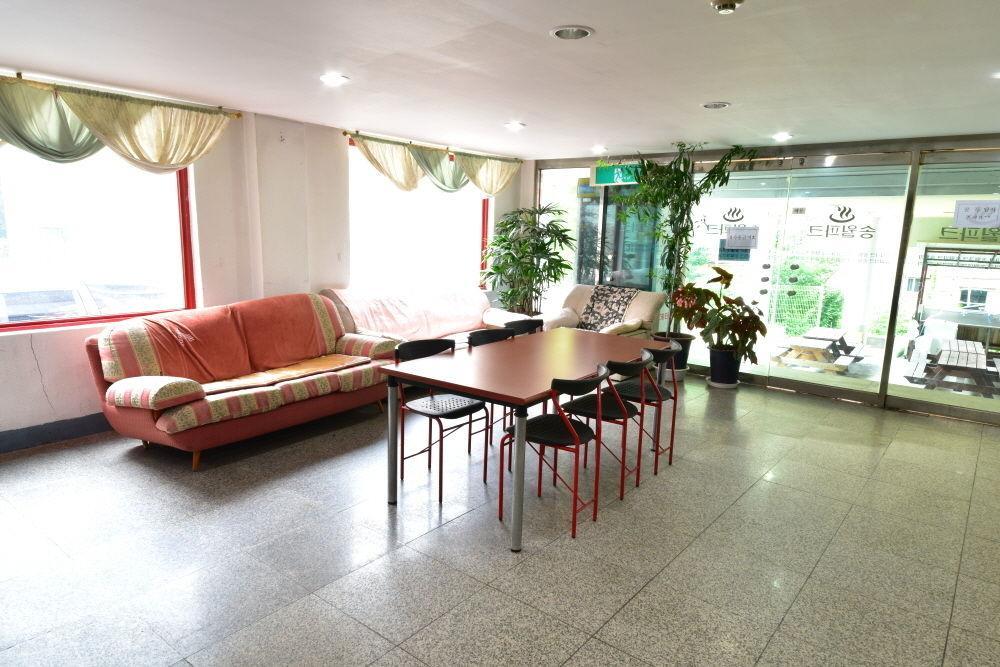 Songwol Park Motel Sokcho Exterior photo